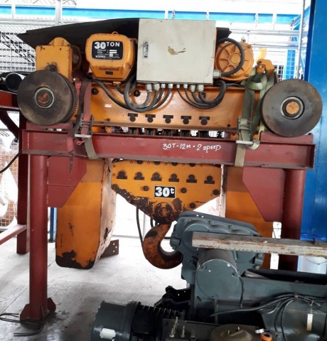 รอกโซ่ kito 30 ton รุ่น ES